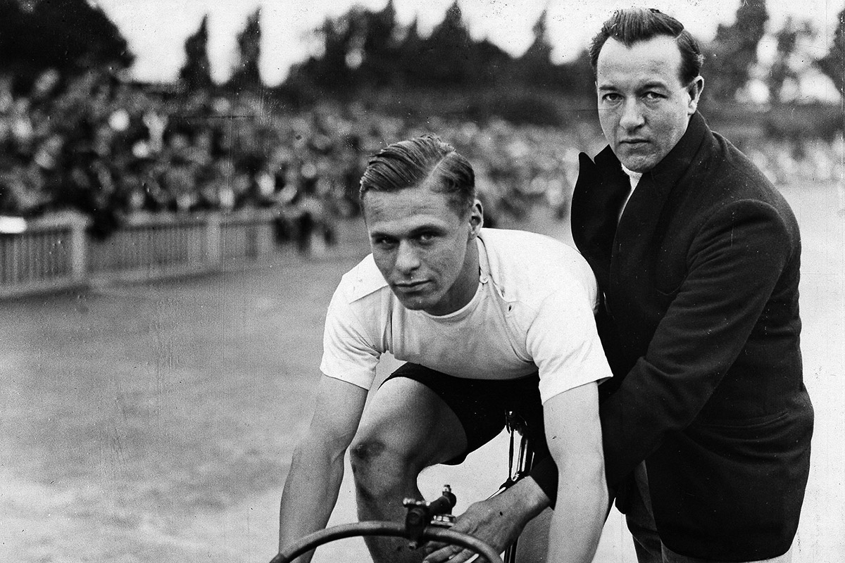 Radrennfahrer Albert Richter und sein Trainer Ernst Berliner