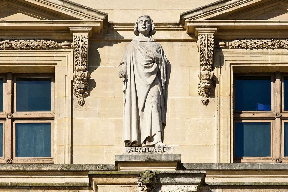 Abelaerd-Statue am Louvre in Paris