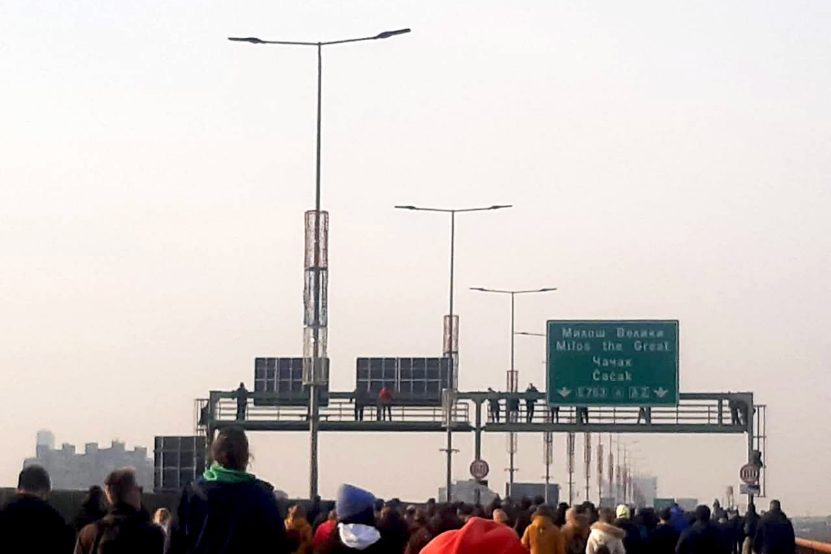 Autobahnblockade in Belgrad, 4. Dezember 2021
