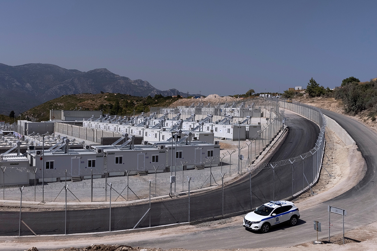 Pilotprojekt eines geschlossenen Flüchtlingslagers auf der griechischen Insel Samos