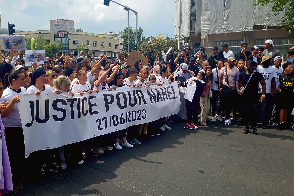 »Gerechtigkeit für Nahel«. Fronttransparent beim Protest in Nanterre, 29. Juni