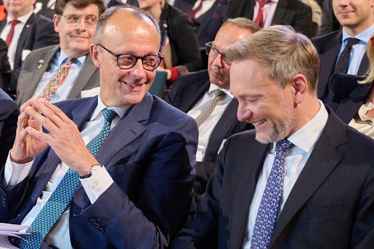 Friedrich Merz (CDU) und Christian Lindner (FDP) lachen gemeinsam