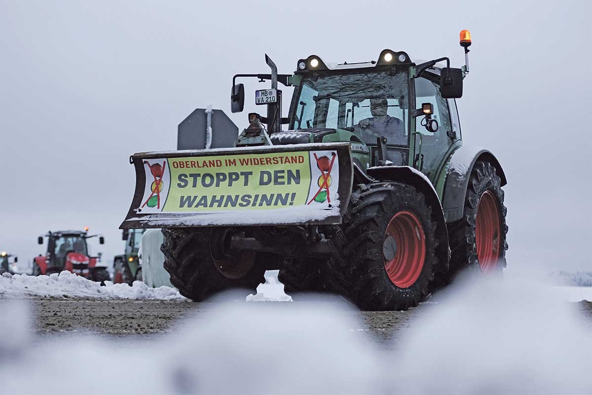 Wahnsinnig widerständig. Ein Traktor beim Bauernprotest in Taufkirchen bei München am 8. Januar
