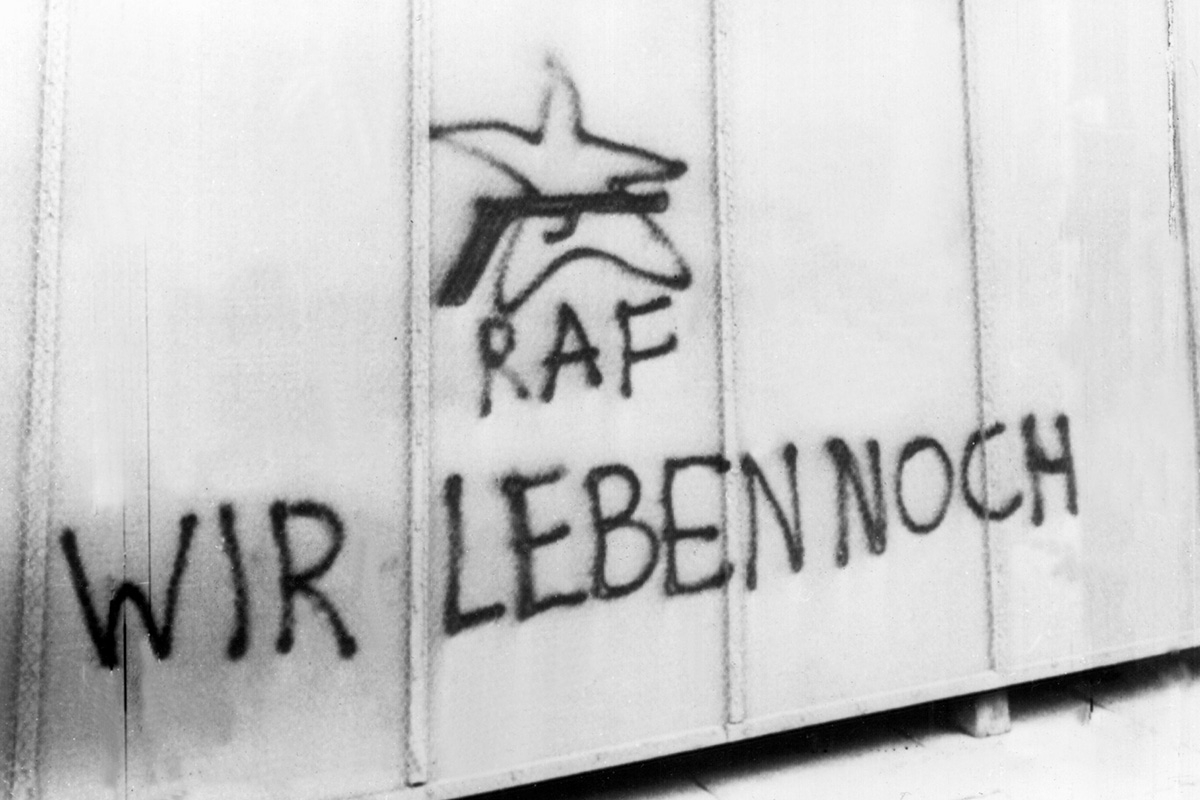 Sie leben sogar immer noch, wenn auch mehrere Jahrzehnte im Untergrund. Grafitto in Straßburg, 1977