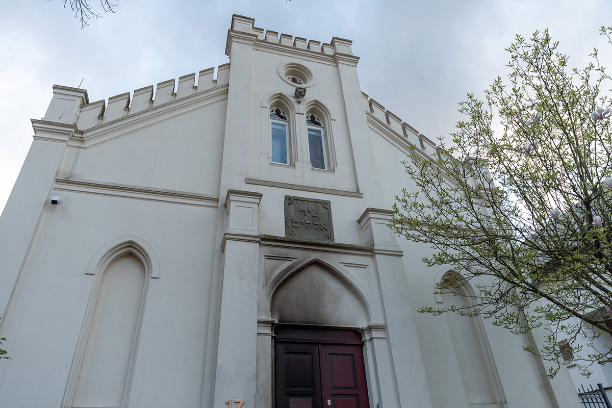 Die Angriffe gehen weiter. Anfang April gab es einen Brandanschlag auf die Oldenburger Synagoge