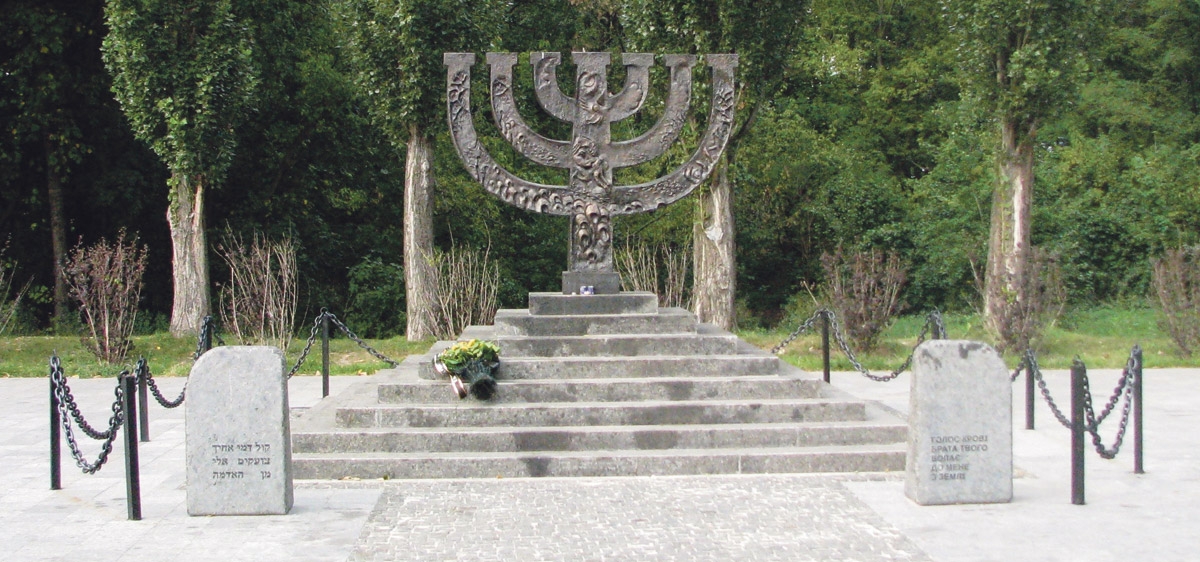 33 771facher Mord. Gedenkmenorah für die in Babyn Jar getöteten Juden