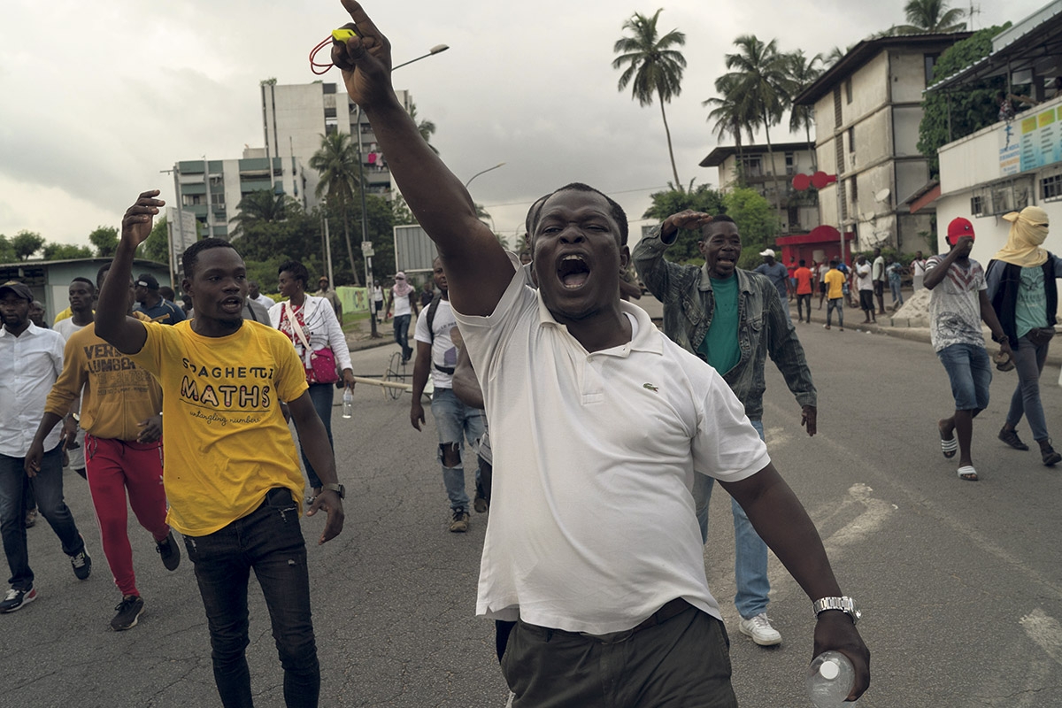 Protestierende Oppositionelle in Abidjan
