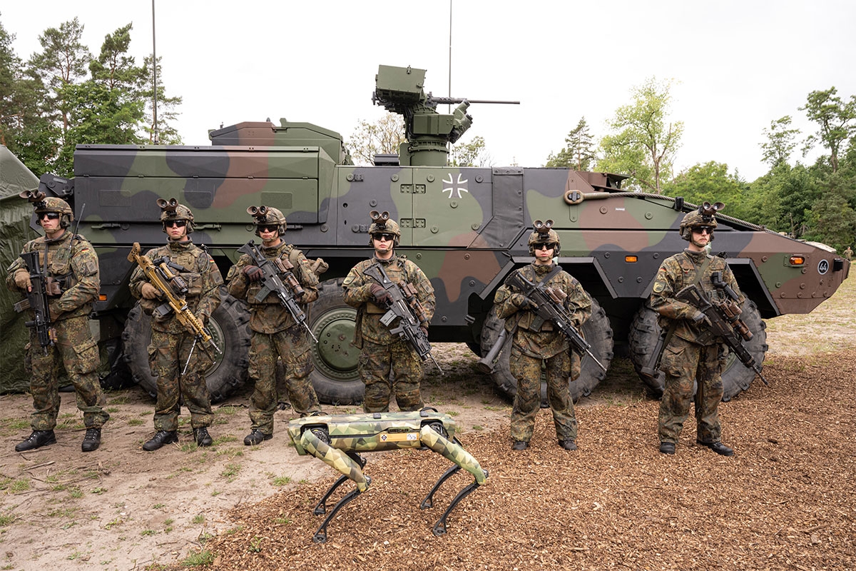 Bundeswehr mit Roboterhund