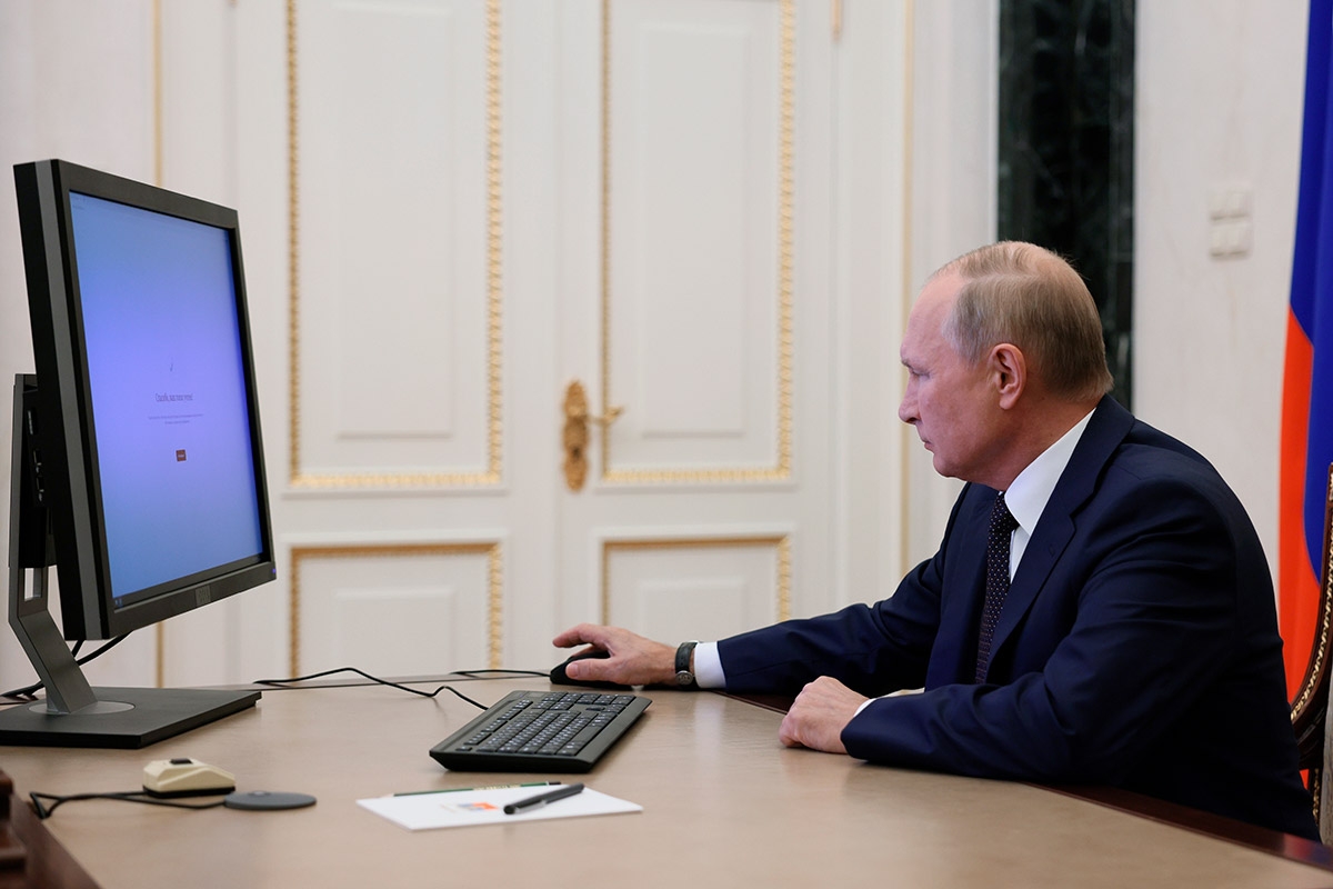 Präsident Putin am Computer