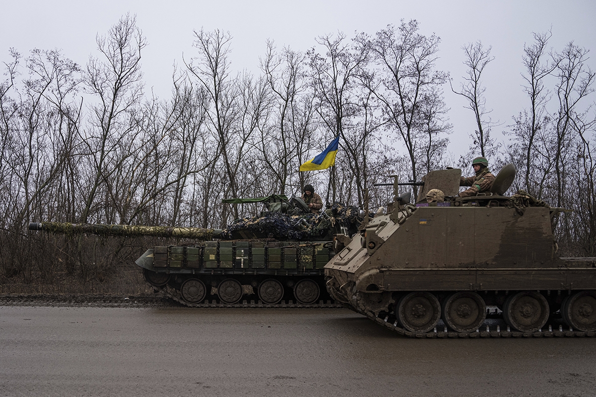 Ukrainische Panzer in der Nähe von Bachmut