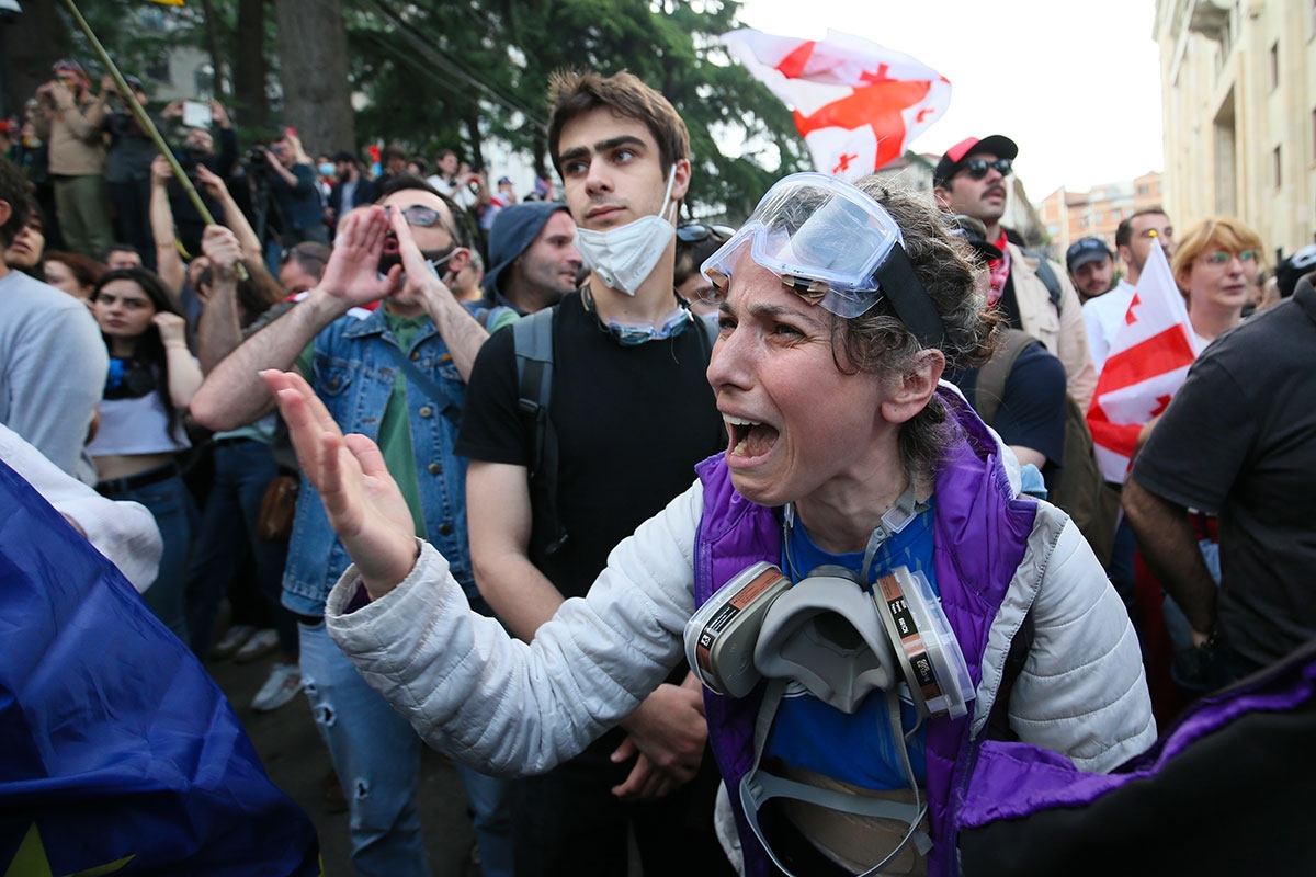 Breite Basis, harte Repression. Proteste gegen das neue Gesetz vor dem Parlament in Tiflis, 28. Mai
