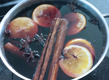 Topf mit Glühwein