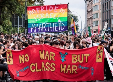 Feindschaft gegen den jüdischen Staat sei zu einem ­Erkennungszeichen geworden, um die Zugehörigkeit zu einem bestimmten subkulturellen Milieu zu signalisieren, so Volkov. Internationalist Queer Pride, 27. Juli in Berlin