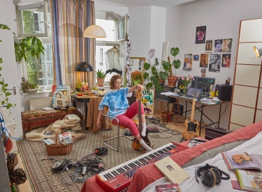 Albertine Sarges in ­ihrer Wohnung in Berlin