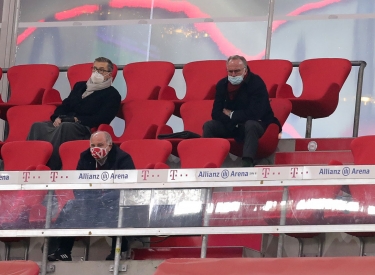 Karl-Heinz Rummenigge und Uli Hoeneß im Stadion des FC Bayern