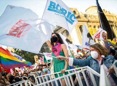 Gabriel Borics Unterstützerinnen feiern seinen Wahlsieg, Santiago de Chile