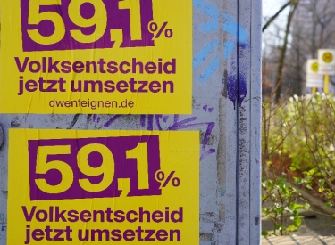 Plakate der Kampagne Deutsche Wohnen enteignen