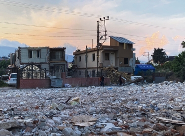 Nicht alle Häuser in Güzelburç überstanden das Erdbeben