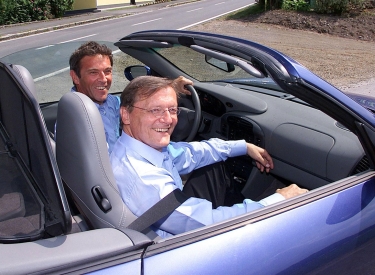 Jörg Haider und Wolfgang Schüssel in Haiders Porsche