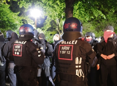 Polizeikessel bei Demonstration gegen das Antifa-Ost-Urteil am 3. Juli