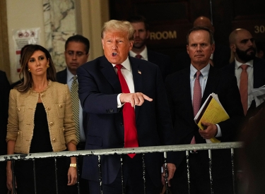 Donald Trump, am 3. Oktober auf dem Weg ins Gericht in New York