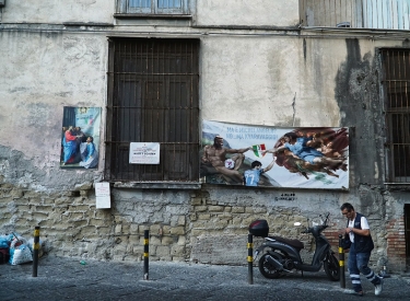 Neapel feiert die Götter des Fußballs: Victor Osimhen, Khvicha Kvaratskhelia und Diego Armando Maradona