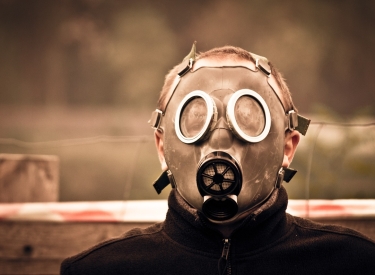 Manchmal braucht man in Berlin eine Gasmaske